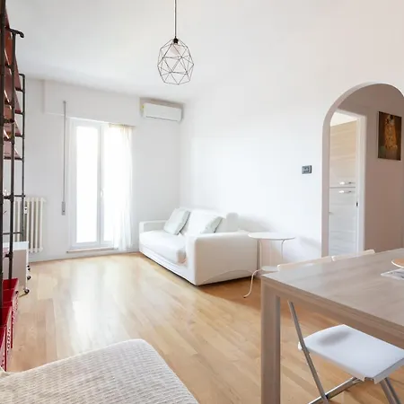 Agostini 9- Bright Flat ローマ