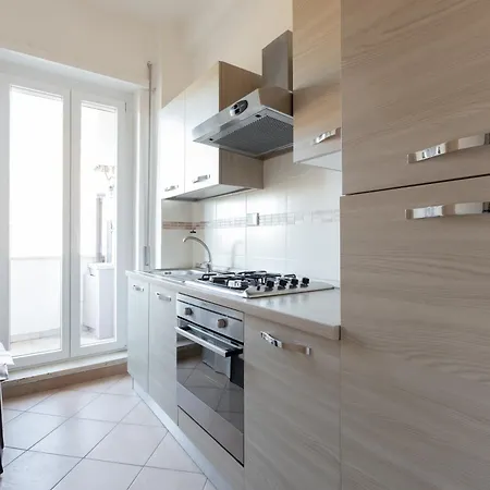 Agostini 9- Bright Flat